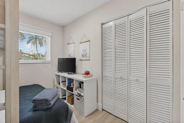 $15,000 | 802 Mallard Drive, Delray Beach, FL 33444