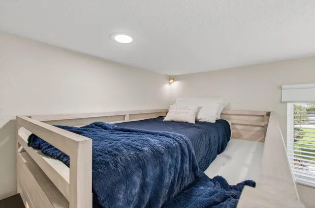 $15,000 | 802 Mallard Drive, Delray Beach, FL 33444