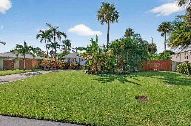 $15,000 | 802 Mallard Drive, Delray Beach, FL 33444