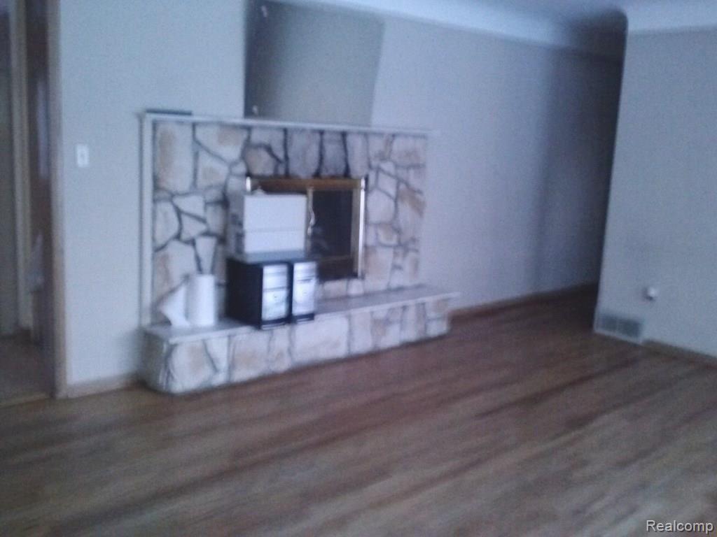 11046 Erdmann Road Sterling Heights, MI 48314 - Photo 5 of 26 0107141716.jpg