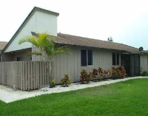 22273 Timberly Drive, Unit 57E Boca Raton, FL 33428 - Photo 2 of 10 Exterior Front