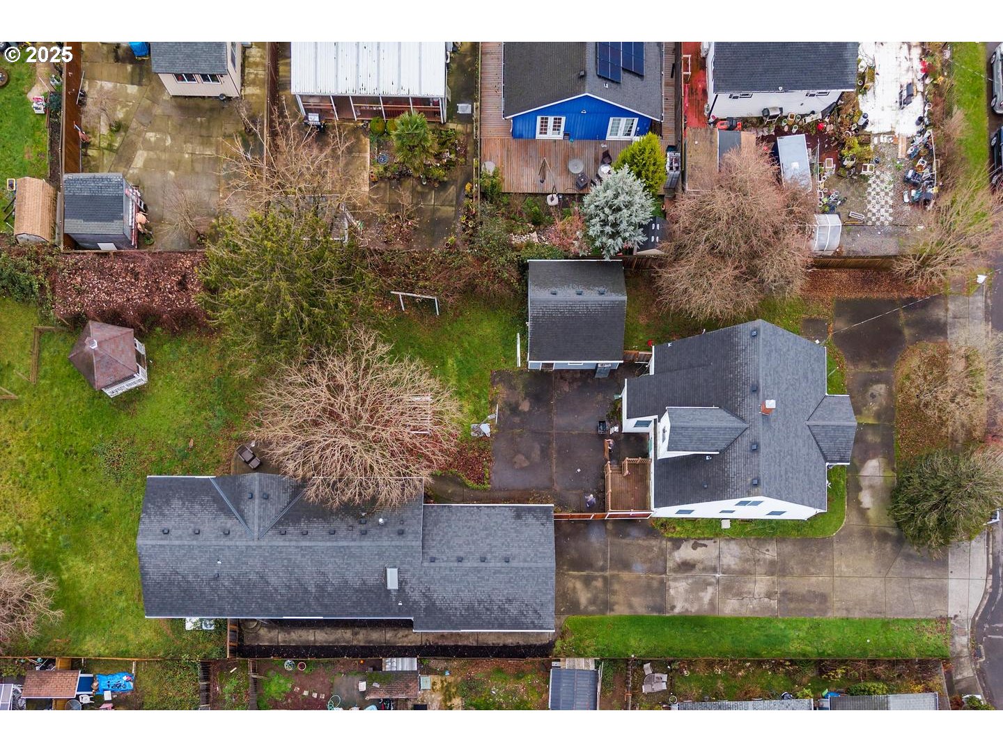 9311-9315 Southeast Grant Street Portland, OR 97216 - Photo 33 of 35