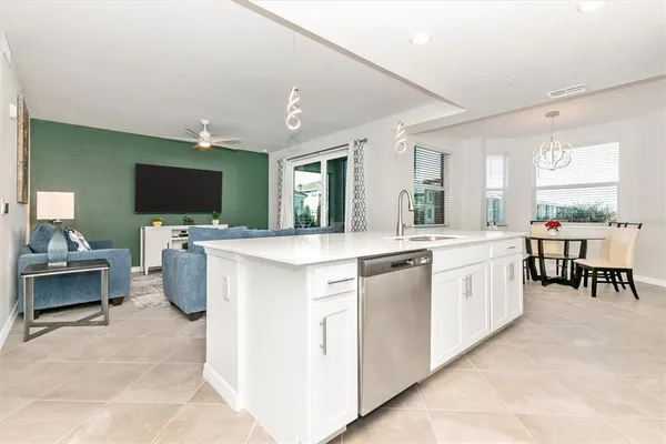 $1,900 | 17565 Opal Sand Drive, Unit 102, Venice, FL 34293