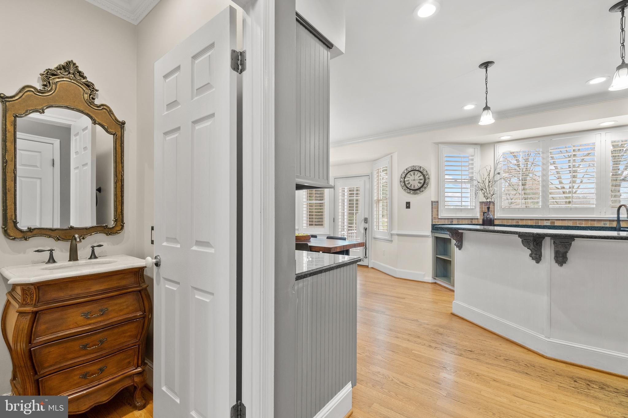 11276 Ridermark Row Columbia, MD 21044 - Photo 16 of 89 Main Level Half Bath