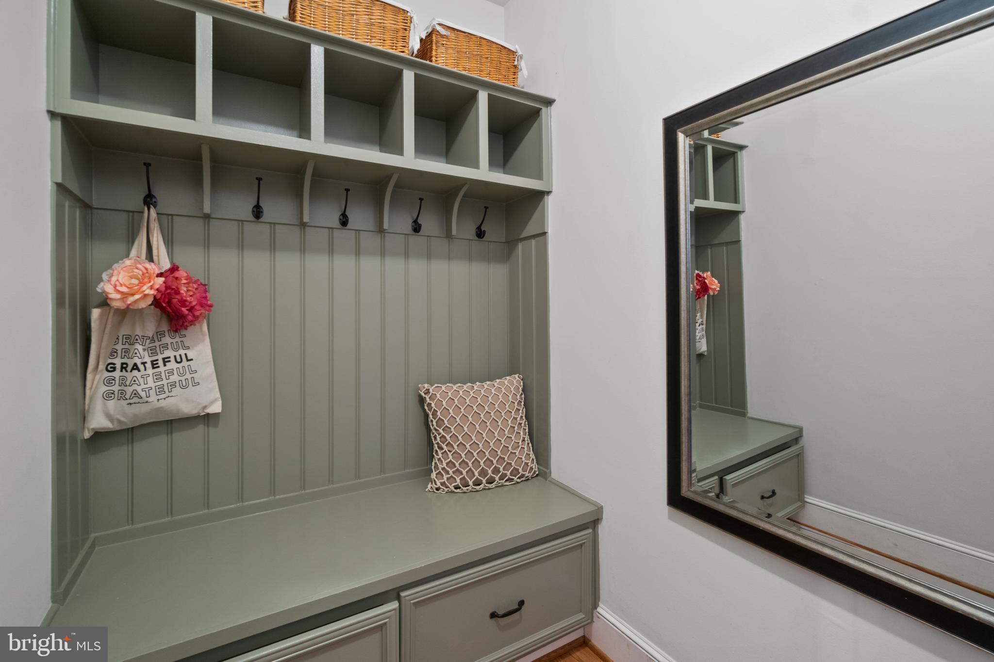 11276 Ridermark Row Columbia, MD 21044 - Photo 53 of 89 Mud Room w/Built-ins