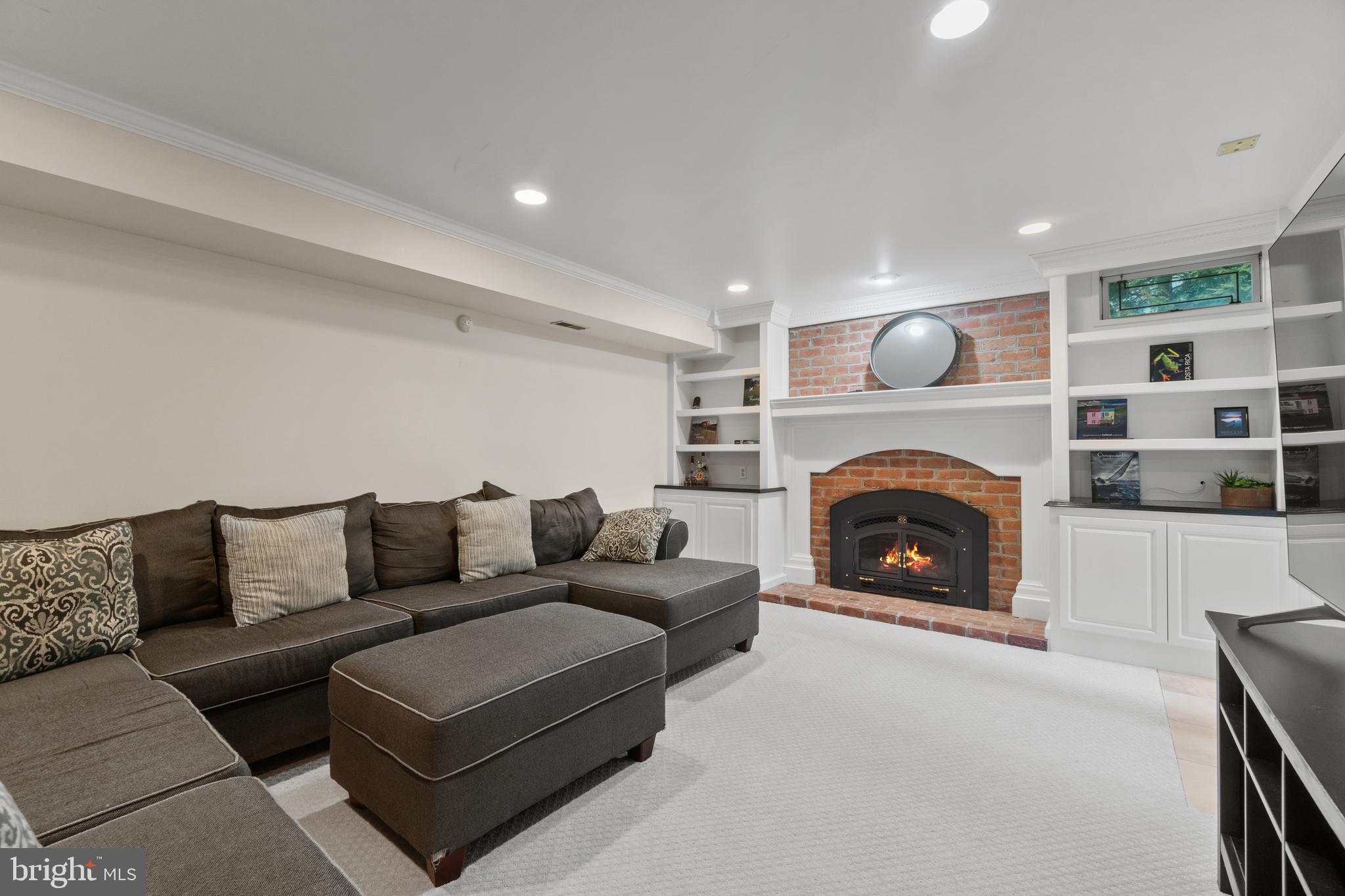 11276 Ridermark Row Columbia, MD 21044 - Photo 61 of 89 Rec Room w/2nd Gas Fireplace & Built-ins