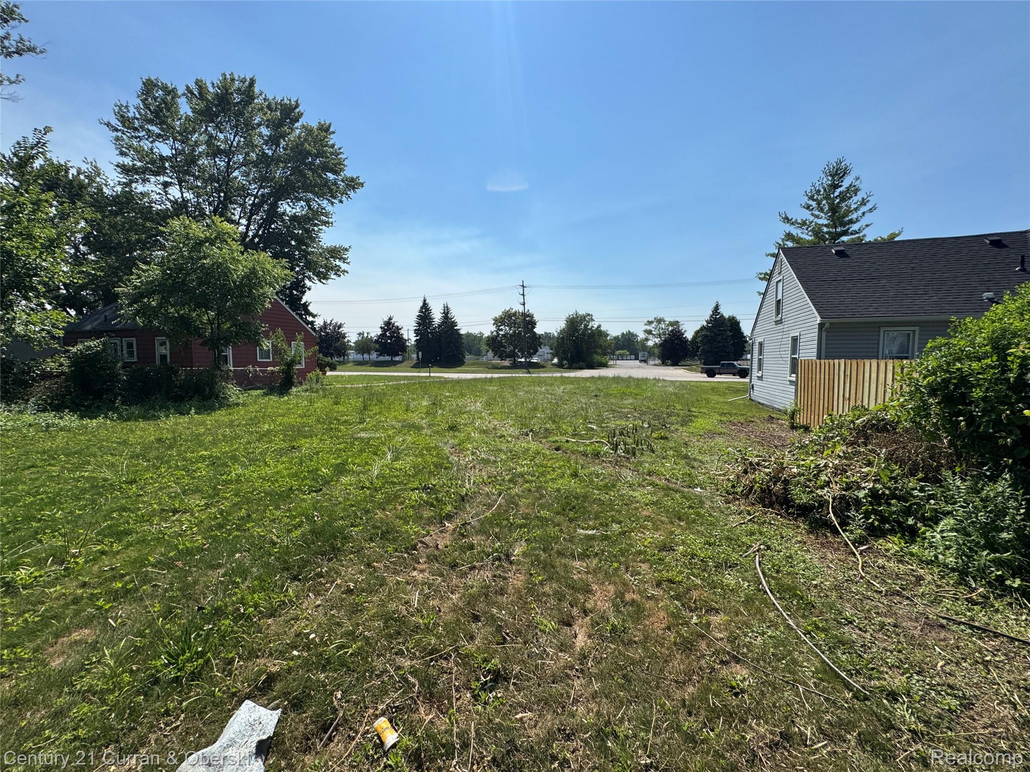 6221 Inkster Road Taylor, MI 48180 - Photo 6 of 11 IMG_2559.JPG