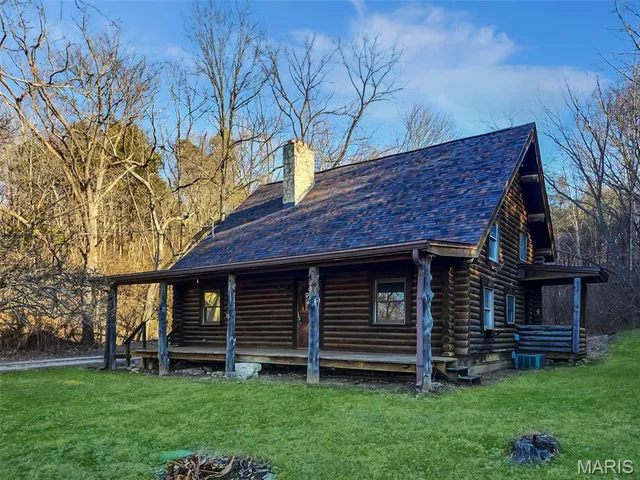 $245,000 | 8650 Girl Scout Road, Pevely, MO 63070