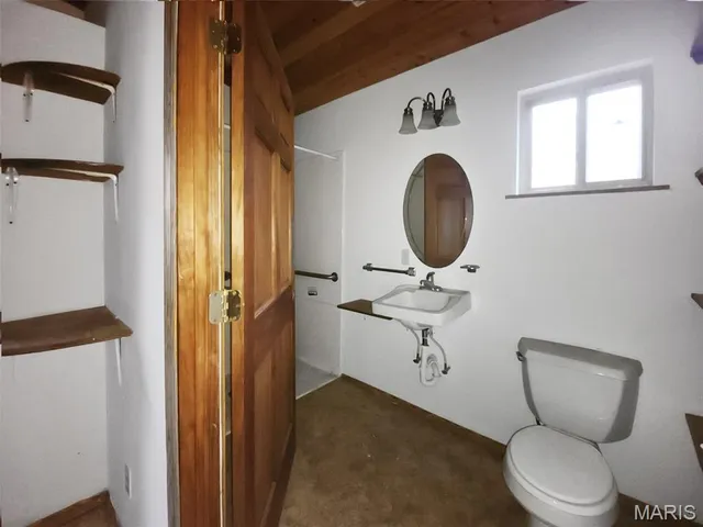 $245,000 | 8650 Girl Scout Road, Pevely, MO 63070