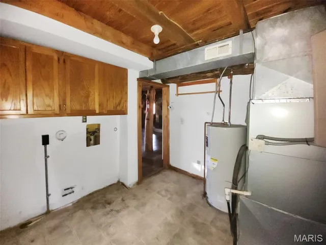 $245,000 | 8650 Girl Scout Road, Pevely, MO 63070