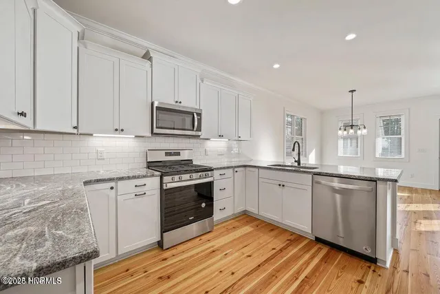 $2,750 | 285 Manning Square, Southern Pines, NC 28387