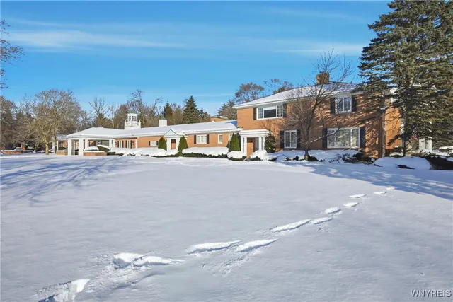 $599,000 | 1 Sargent Drive, Lockport City, NY 14094