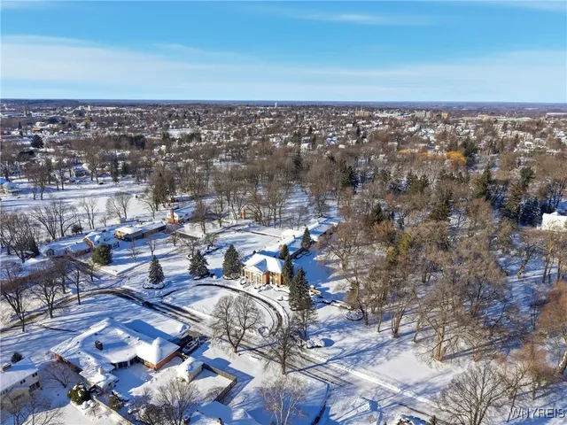 $599,000 | 1 Sargent Drive, Lockport City, NY 14094