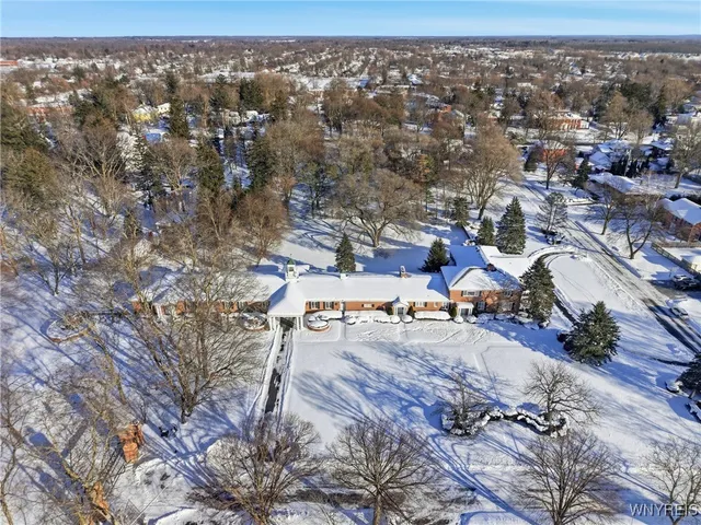 $599,000 | 1 Sargent Drive, Lockport City, NY 14094