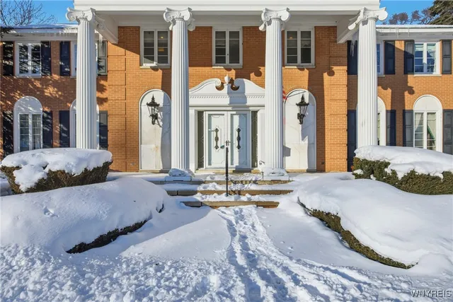 $599,000 | 1 Sargent Drive, Lockport City, NY 14094