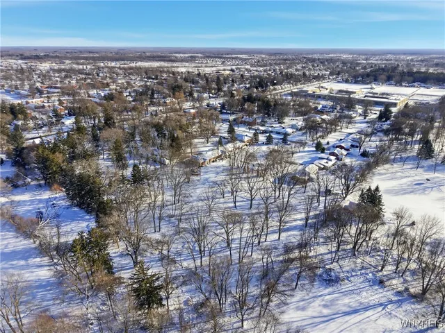 $599,000 | 1 Sargent Drive, Lockport City, NY 14094