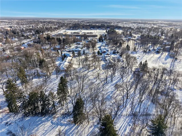 $599,000 | 1 Sargent Drive, Lockport City, NY 14094