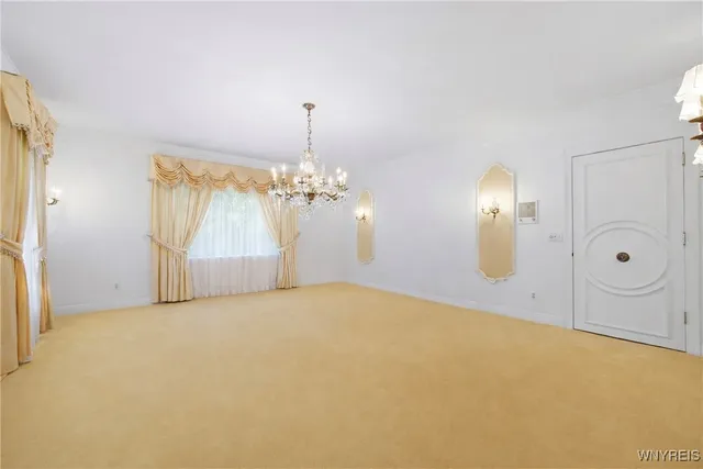 $599,000 | 1 Sargent Drive, Lockport City, NY 14094