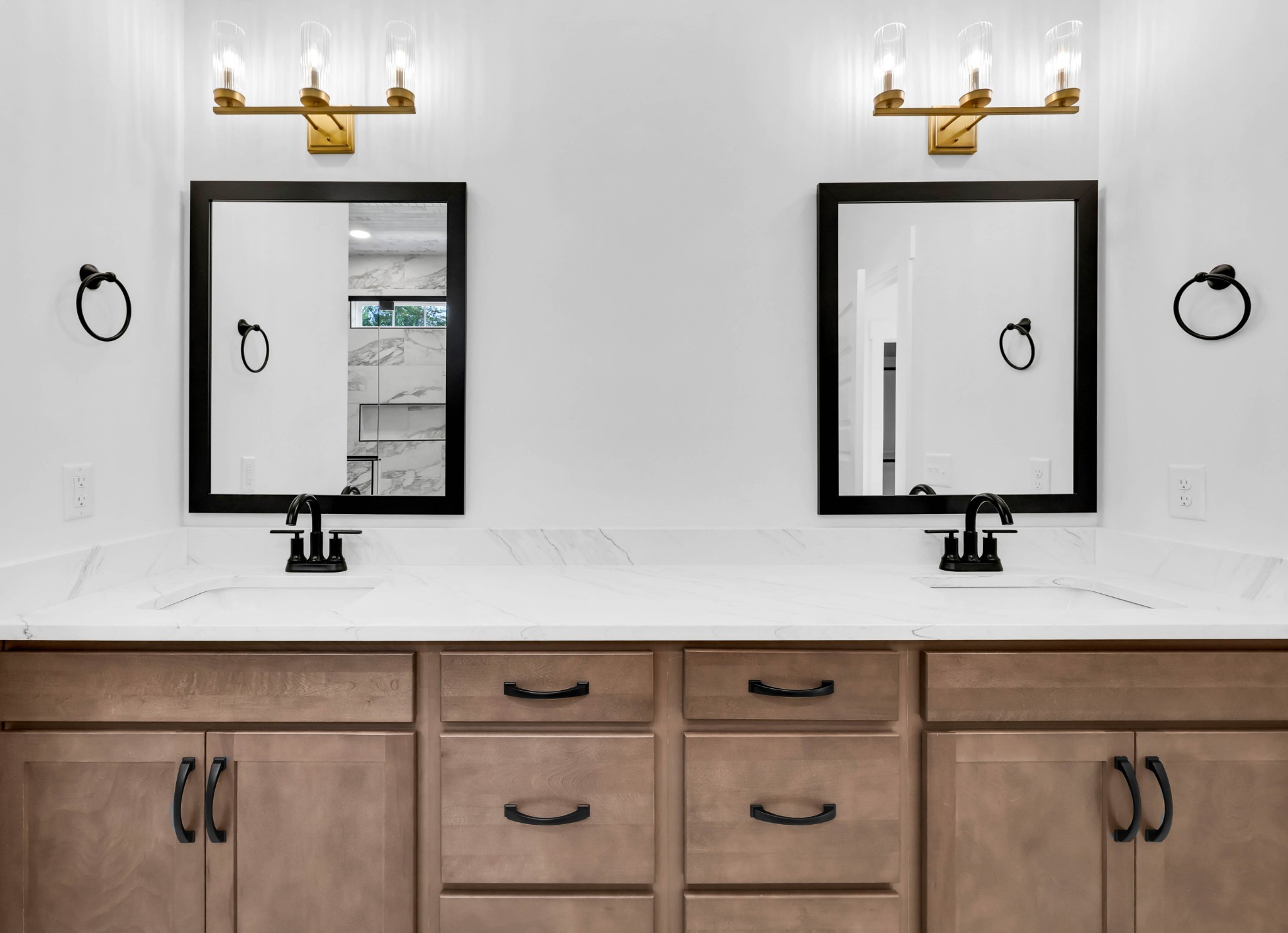 3491 Meadows Road Cumberland Furnace, TN 37051 - Photo 24 of 45 a bathroom with a sink and a mirror