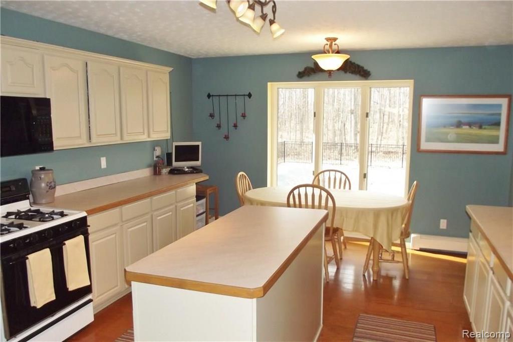 2977 Smith Road Fowlerville, MI 48836 - Photo 17 of 17