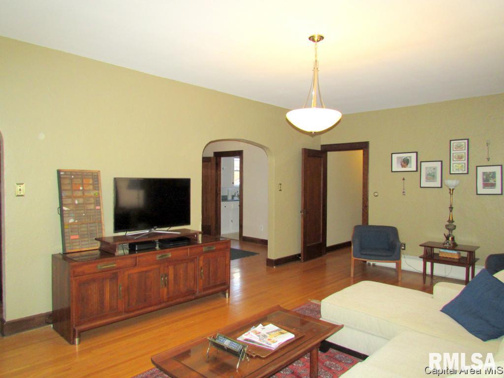 1917 South Walnut Street Springfield, IL 62704 - Photo 5 of 22