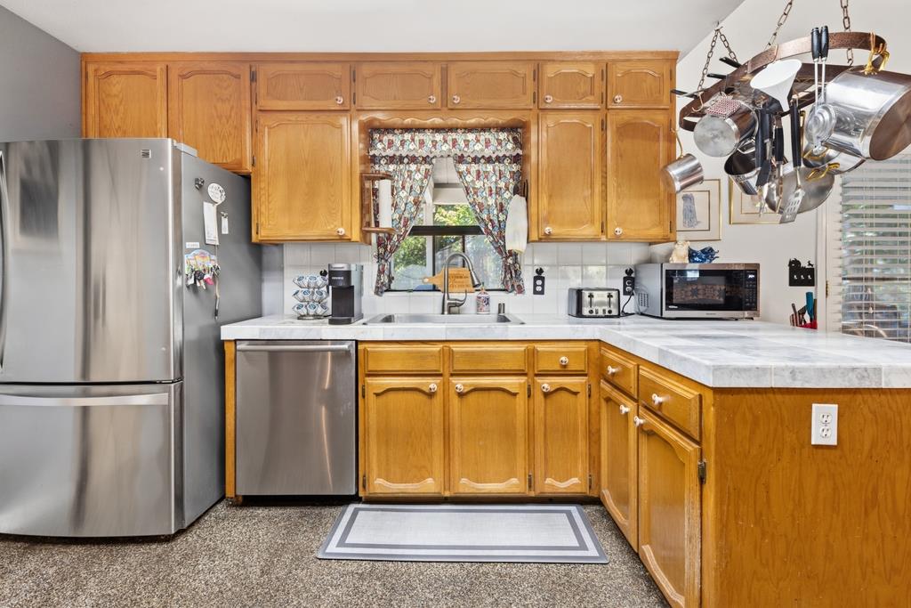 46250 Brookside Road Miramonte, CA 93641 - Photo 8 of 27