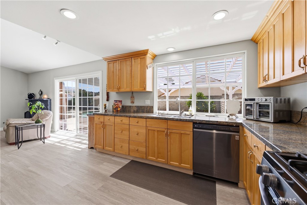 4215 Colibri Court Moorpark, CA 93021 - Photo 39 of 111