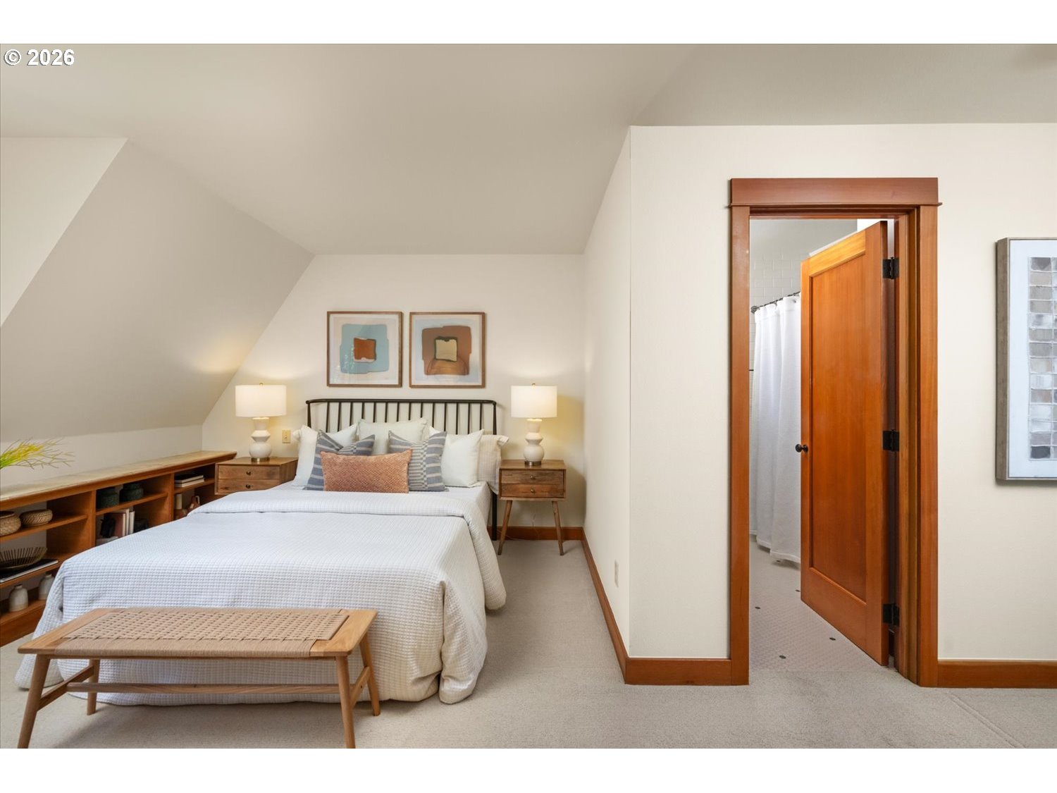 2535 Northwest Westover Road, Unit 5 Portland, OR 97210 - Photo 21 of 43 Bedroom, Primary
