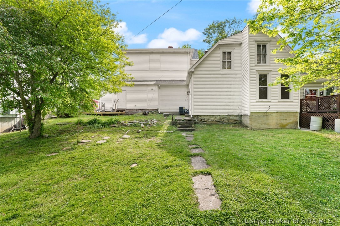 621 North Capitol Avenue Corydon, IN 47112 - Photo 9 of 61