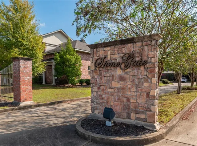 $165,000 | 3234 Military Highway, Unit C, Pineville, LA 71360