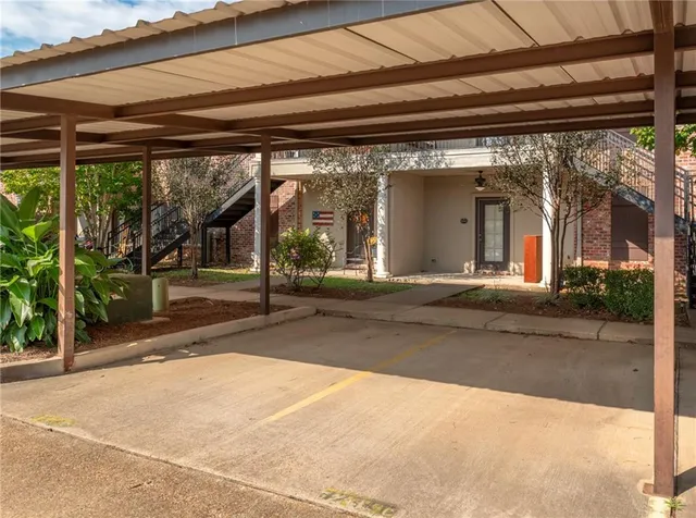 $165,000 | 3234 Military Highway, Unit C, Pineville, LA 71360