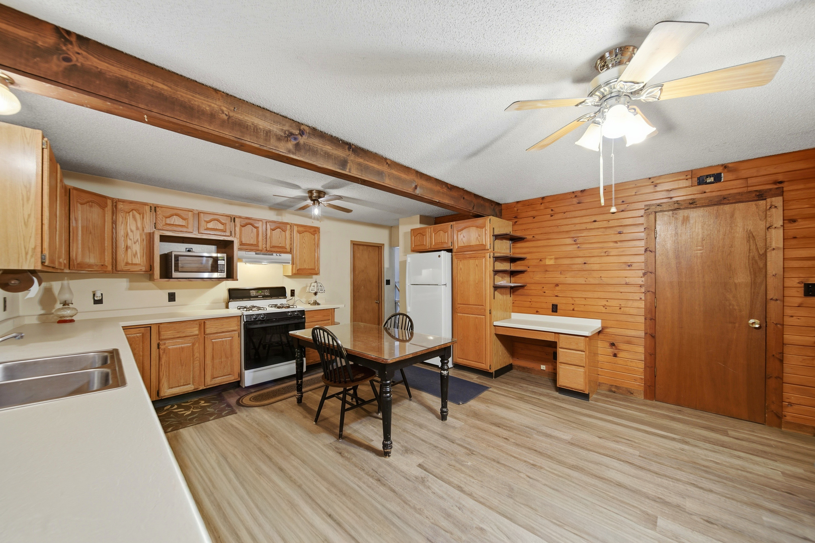 513 1st Avenue Dixon, IL 61021 - Photo 14 of 39