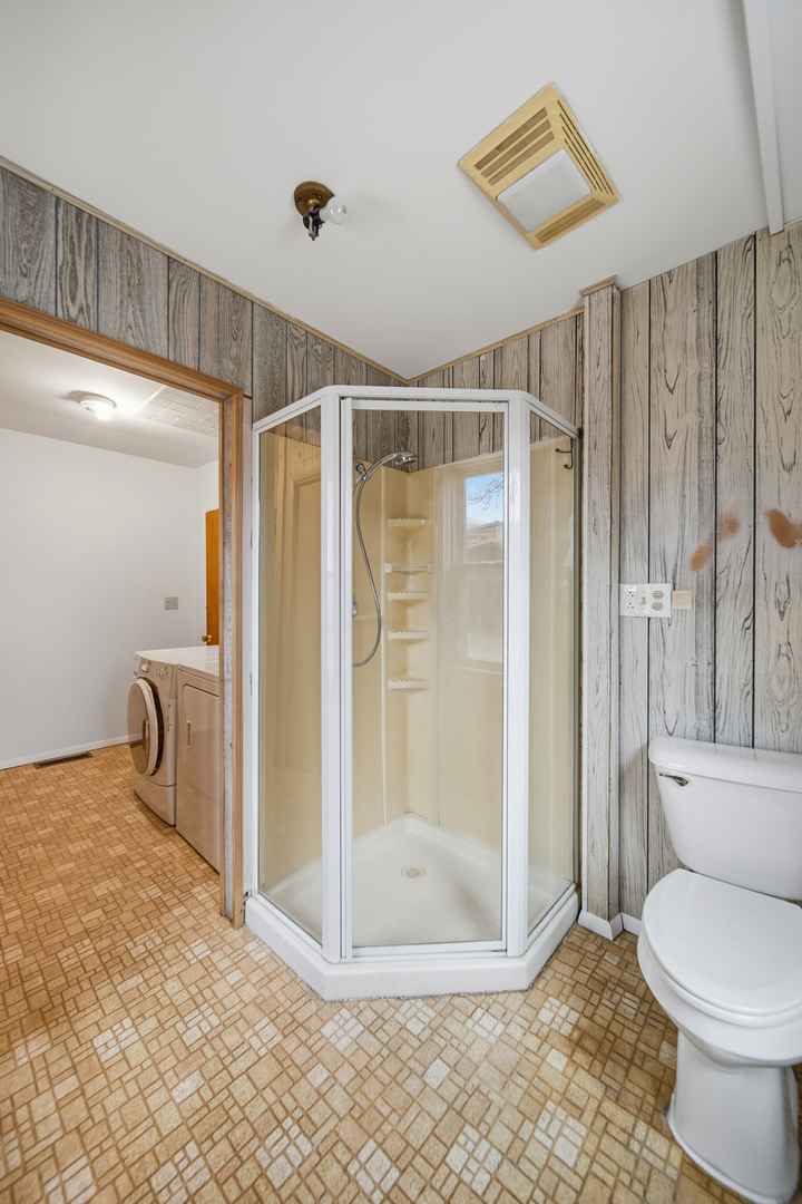 513 1st Avenue Dixon, IL 61021 - Photo 26 of 39