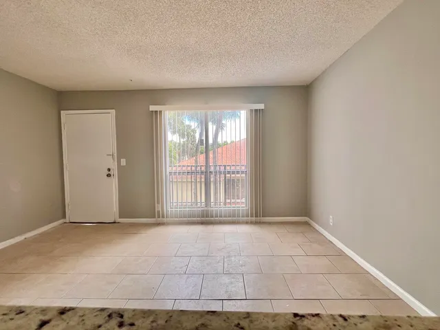 $1,550 | 1500 North Congress Avenue, Unit A202, West Palm Beach, FL 33401