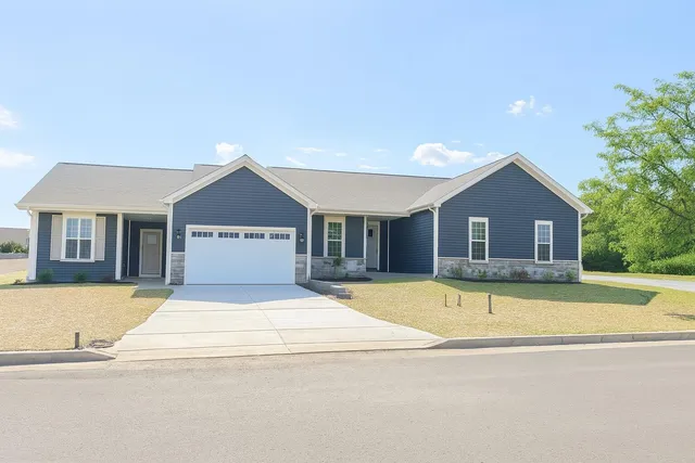 $469,900 | 8312 85th Avenue, Pleasant Prairie, WI 53158