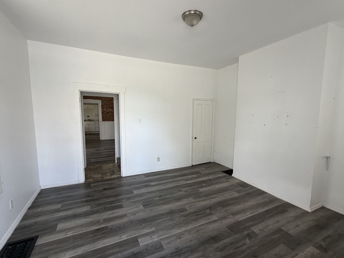 431 North 5th Street Quincy, IL 62301 - Photo 5 of 21