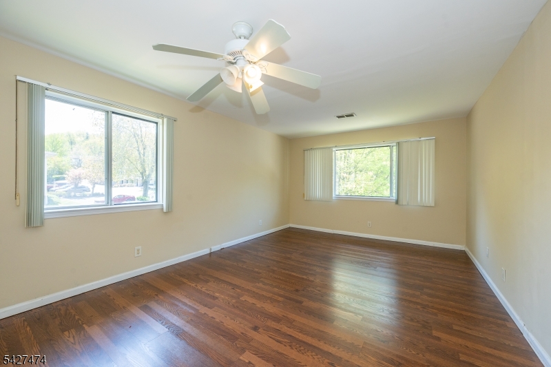 50 West Lindsley Road Cedar Grove, NJ 07009 - Photo 14 of 26