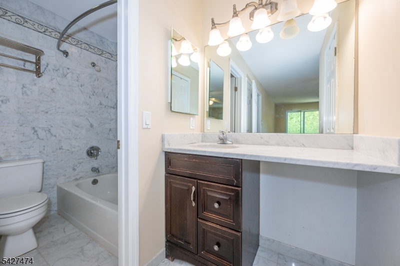 50 West Lindsley Road Cedar Grove, NJ 07009 - Photo 16 of 26