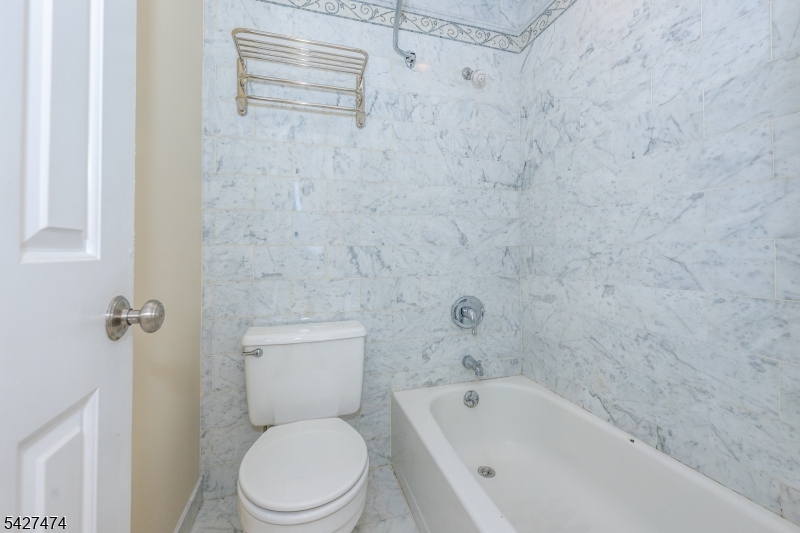 50 West Lindsley Road Cedar Grove, NJ 07009 - Photo 17 of 26