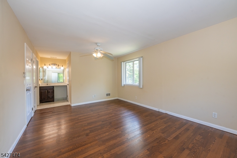 50 West Lindsley Road Cedar Grove, NJ 07009 - Photo 18 of 26