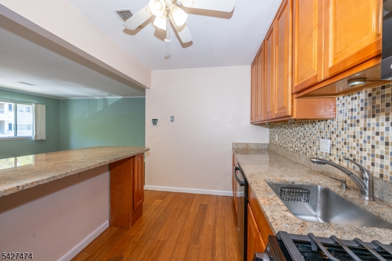 50 West Lindsley Road Cedar Grove, NJ 07009 - Photo 3 of 26