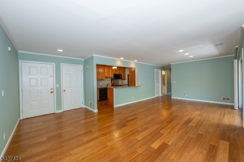 50 West Lindsley Road Cedar Grove, NJ 07009 - Photo 7 of 26