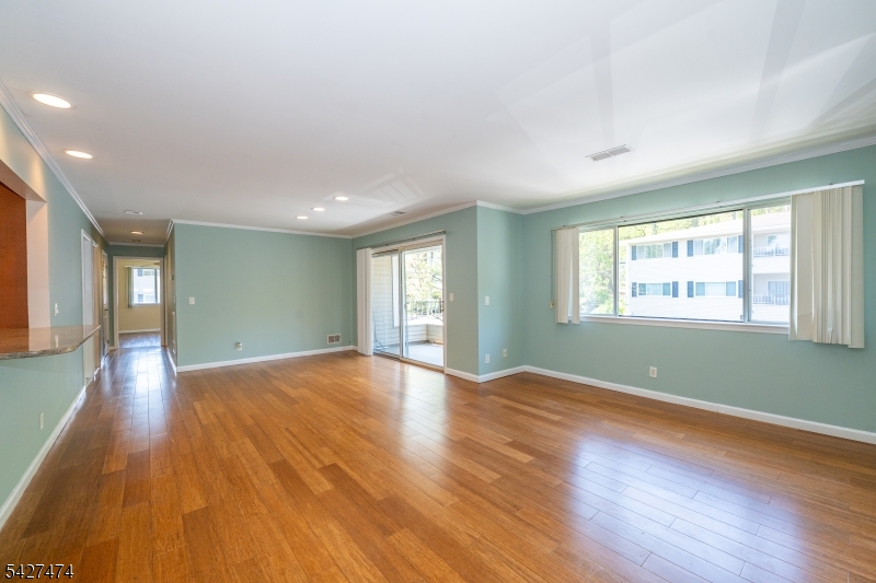 50 West Lindsley Road Cedar Grove, NJ 07009 - Photo 8 of 26