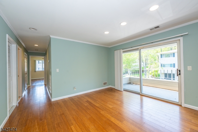 50 West Lindsley Road Cedar Grove, NJ 07009 - Photo 9 of 26