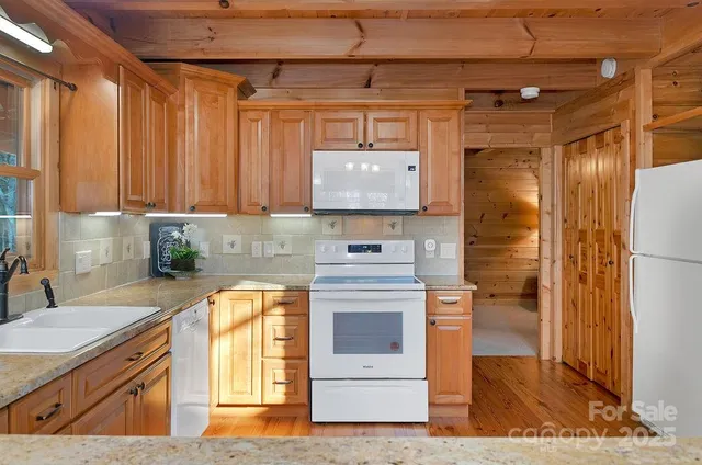 $655,000 | 116 Wahuhu Court, Brevard, NC 28712