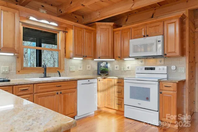 $655,000 | 116 Wahuhu Court, Brevard, NC 28712