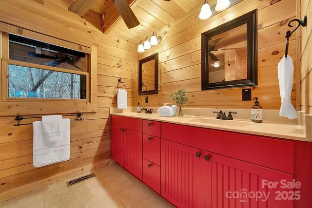 $655,000 | 116 Wahuhu Court, Brevard, NC 28712