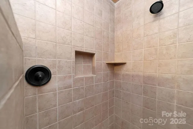 $655,000 | 116 Wahuhu Court, Brevard, NC 28712