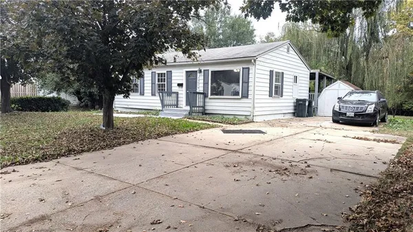 $149,999 | 13516 12 Street, Grandview, MO 64030