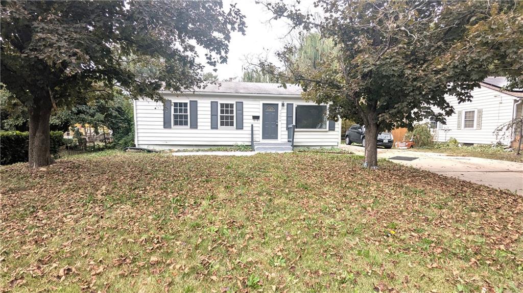 13516 12 Street Grandview, MO 64030 - Photo 2 of 23